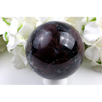 Koule Astrofylit s granátem č. 996 (77 mm) | Levné Minerály