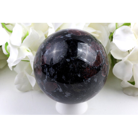 Koule Astrofylit s granátem č. 998 (73 mm) | Levné Minerály