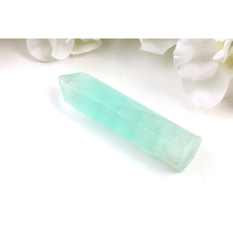 Obelisk Zelený fluorit (85x24x20 mm) | Levné Minerály