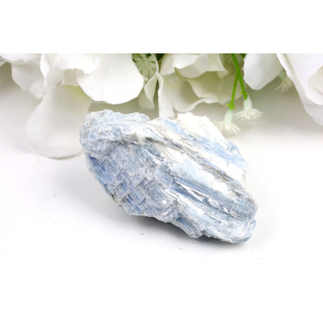 Kyanit (disten) č. 1127 (68x44x32 mm) | Levné Minerály