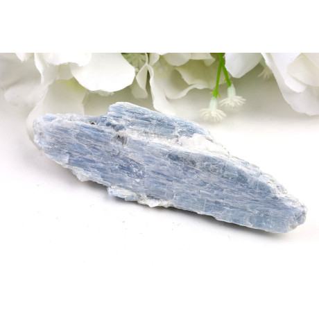 Kyanit (disten) č. 1128 (103x31x26 mm) | Levné Minerály