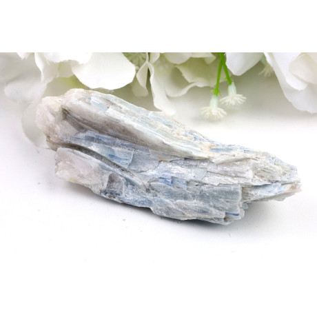 Kyanit (disten) č. 1130 (98x38x32 mm) | Levné Minerály