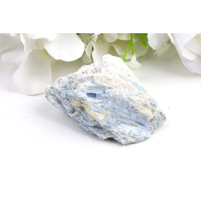 Kyanit č. 1131 (69x47x30 mm) | Levné Minerály