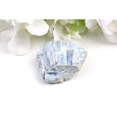 Kyanit (disten) surový kámen 51x41x20 mm | Levné Minerály