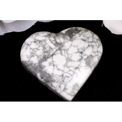 Srdce z howlitu č. 909 | Levné Minerály
