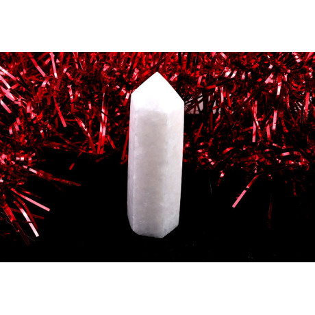 Obelisk bílý nefrit 83g - Leštěný kámen pro harmonii