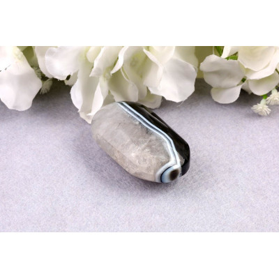 Hmatka černý sardonyx č. 200 - 62x35x25 mm | Levné Minerály