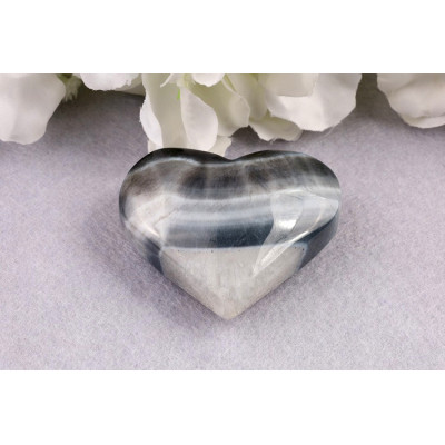 Černý sardonyx srdce 90g - elegantní leštěný kámen